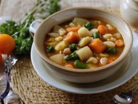 18 Healthy Crockpot Soup Recipes