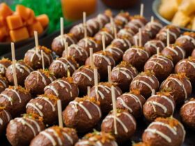 12 Healthy Snacks for a Football Party