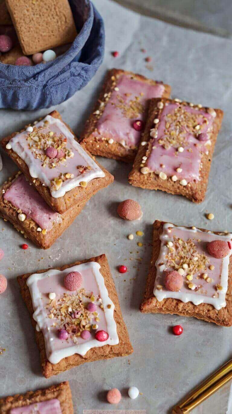 Brown Sugar Pop Tart Inspired Cookies 