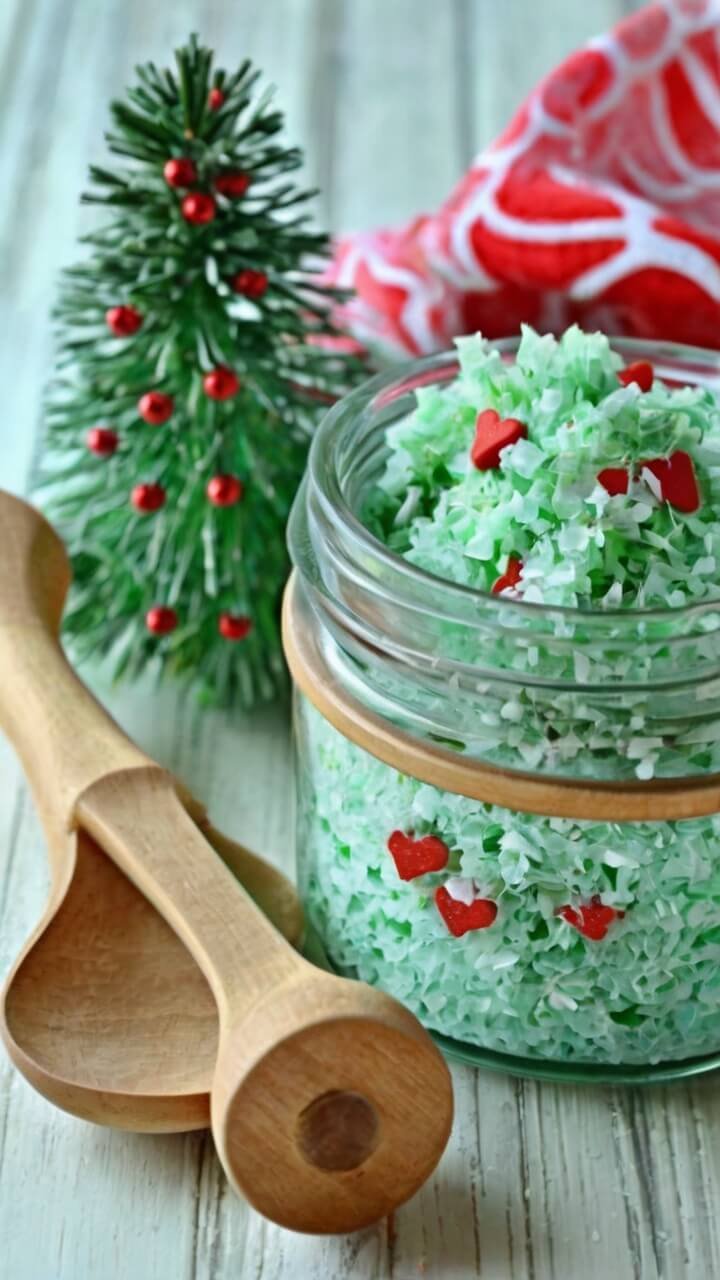 Grinch Bath Salts