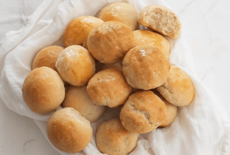 3 Ingredient Quick Dinner Rolls Recipe